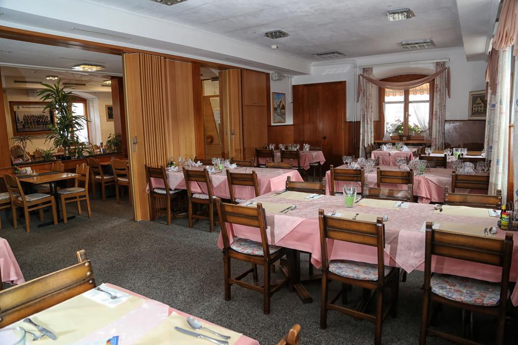 Gasthof Adler Frick エクステリア 写真
